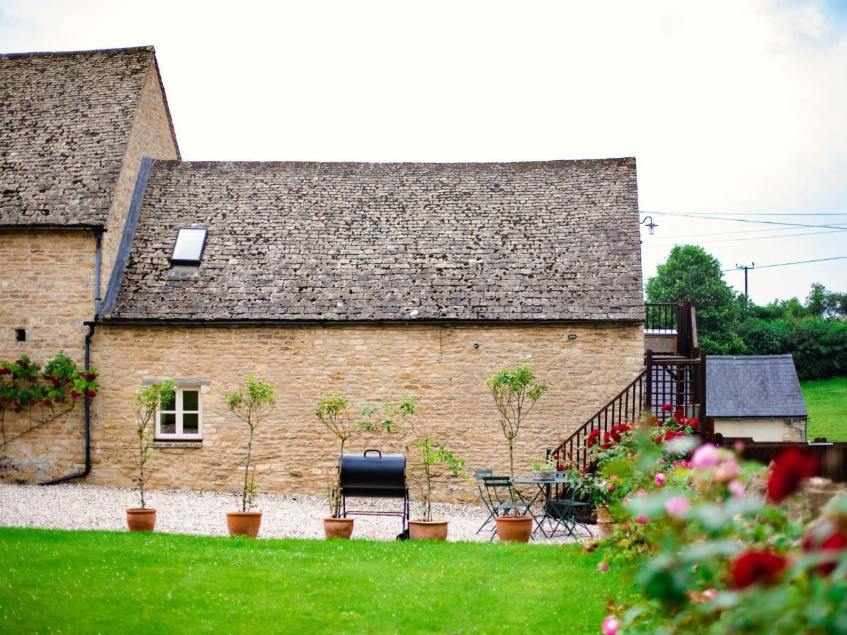 Hayloft At Newbarn Farm Villa Chipping Norton Exterior photo