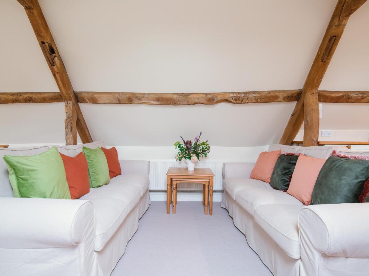 Hayloft At Newbarn Farm Villa Chipping Norton Exterior photo