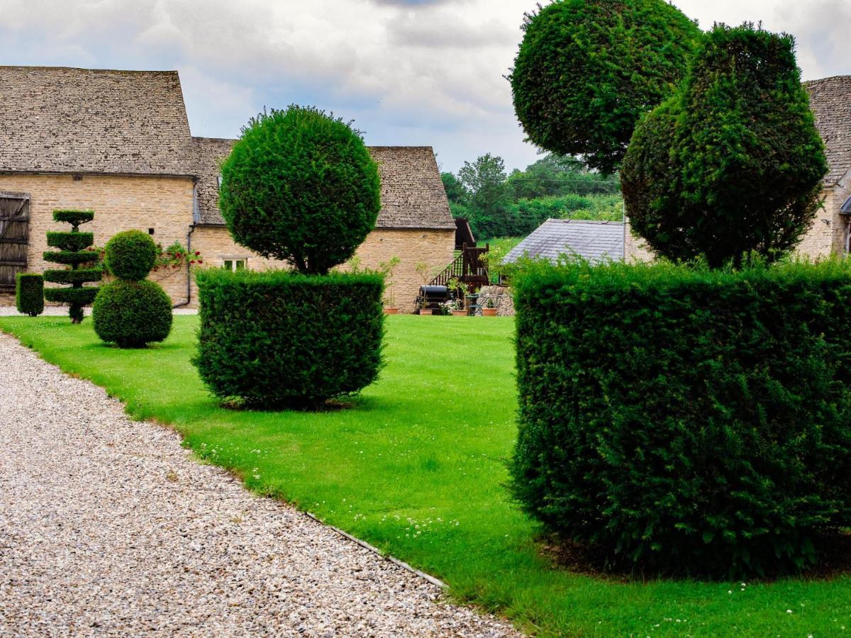 Hayloft At Newbarn Farm Villa Chipping Norton Exterior photo